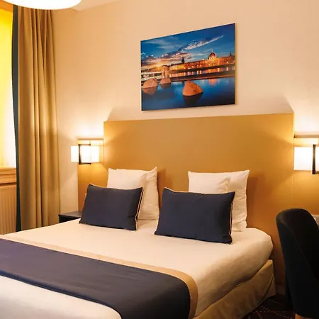 Hotel Des Remparts Perrache Lyon