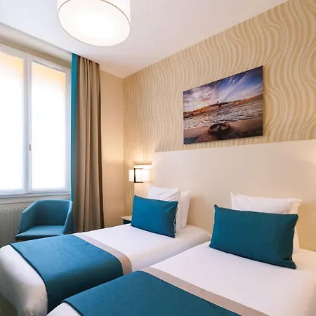 Des Remparts Perrache Hotel