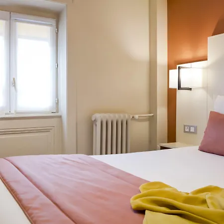 Hotel Des Remparts Perrache Lyon