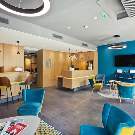 Des Remparts Perrache Hotel