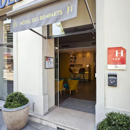 Des Remparts Perrache 3*