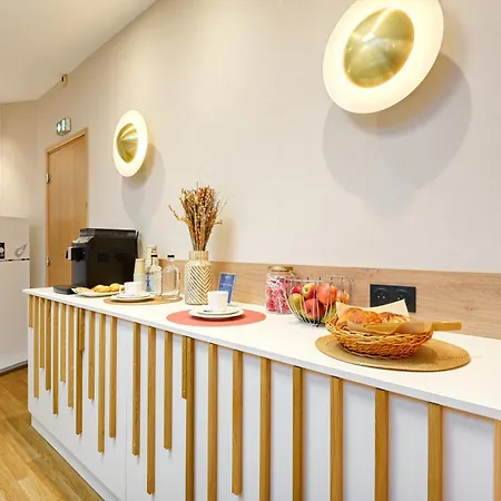 Des Remparts Perrache Hotel 3*