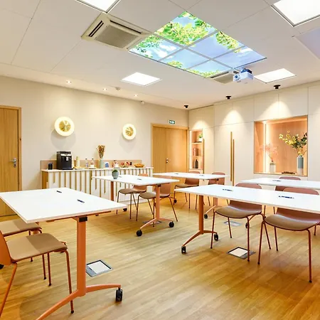 Des Remparts Perrache Hotel