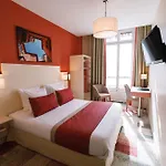 فندق Des Remparts Dubost 3*