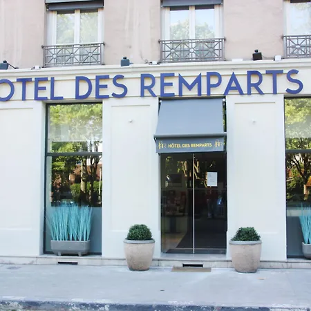فندق Des Remparts Dubost 3* ليون